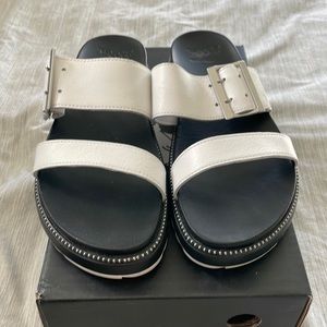 Sorel Roaming Buckle Slide